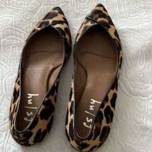 Leopard print flats